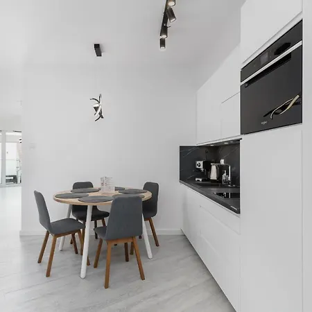 Nadmorskie Tarasy 2 By Jantar * קולובז'ג